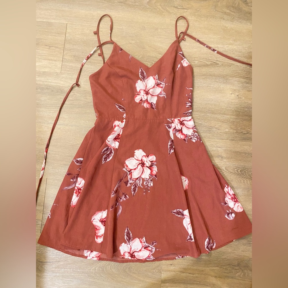 One the land dress